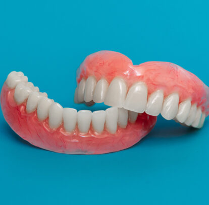 What to Eat After Having Teeth Pulled for Dentures